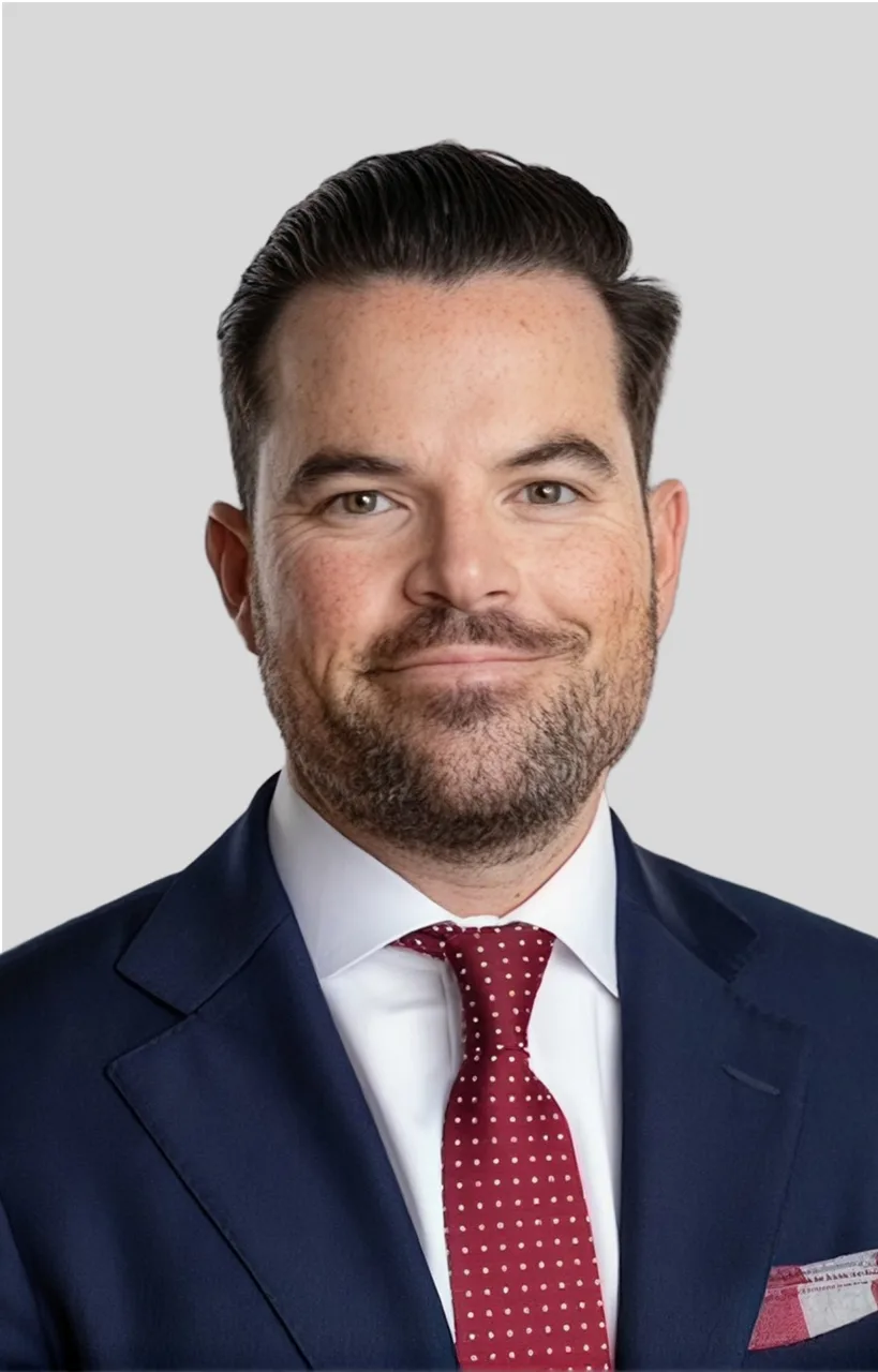 Chris Roe Headshot